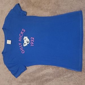 Gilly Hicks T-shirt. Blue. Size large.